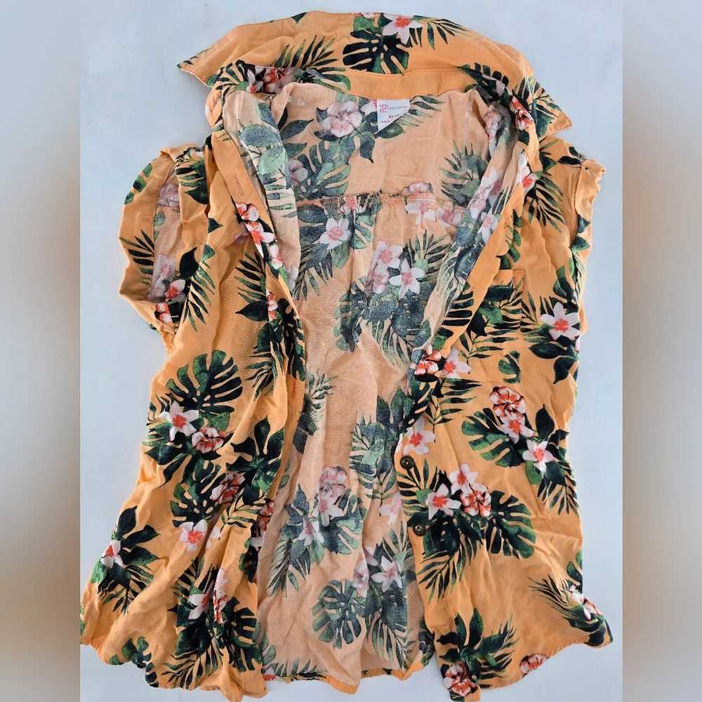 No‎ Boundaries Tropical Floral Crop Top - Mustard and Green
